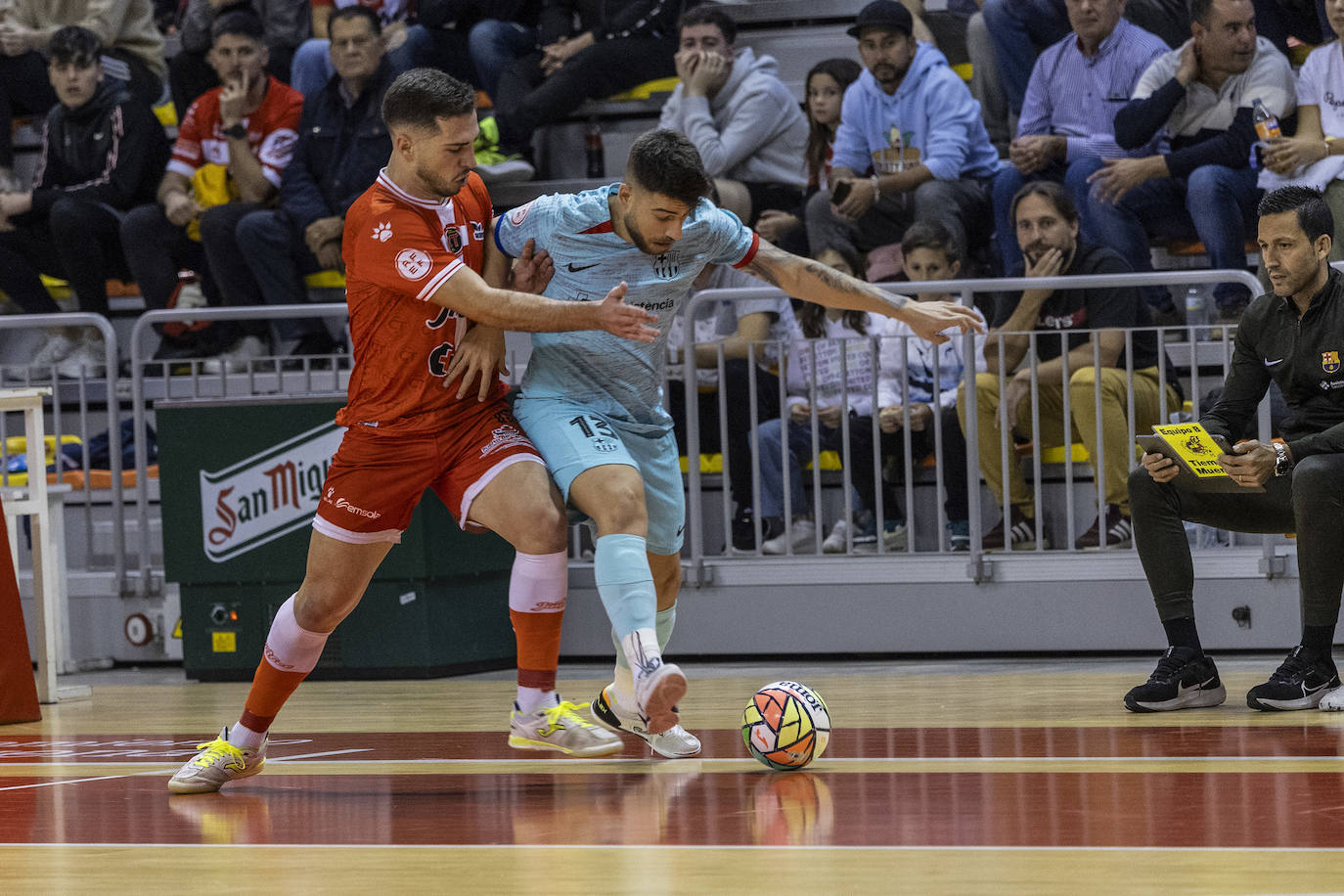 Las imágenes del Jimbee-Barcelona (2-3)