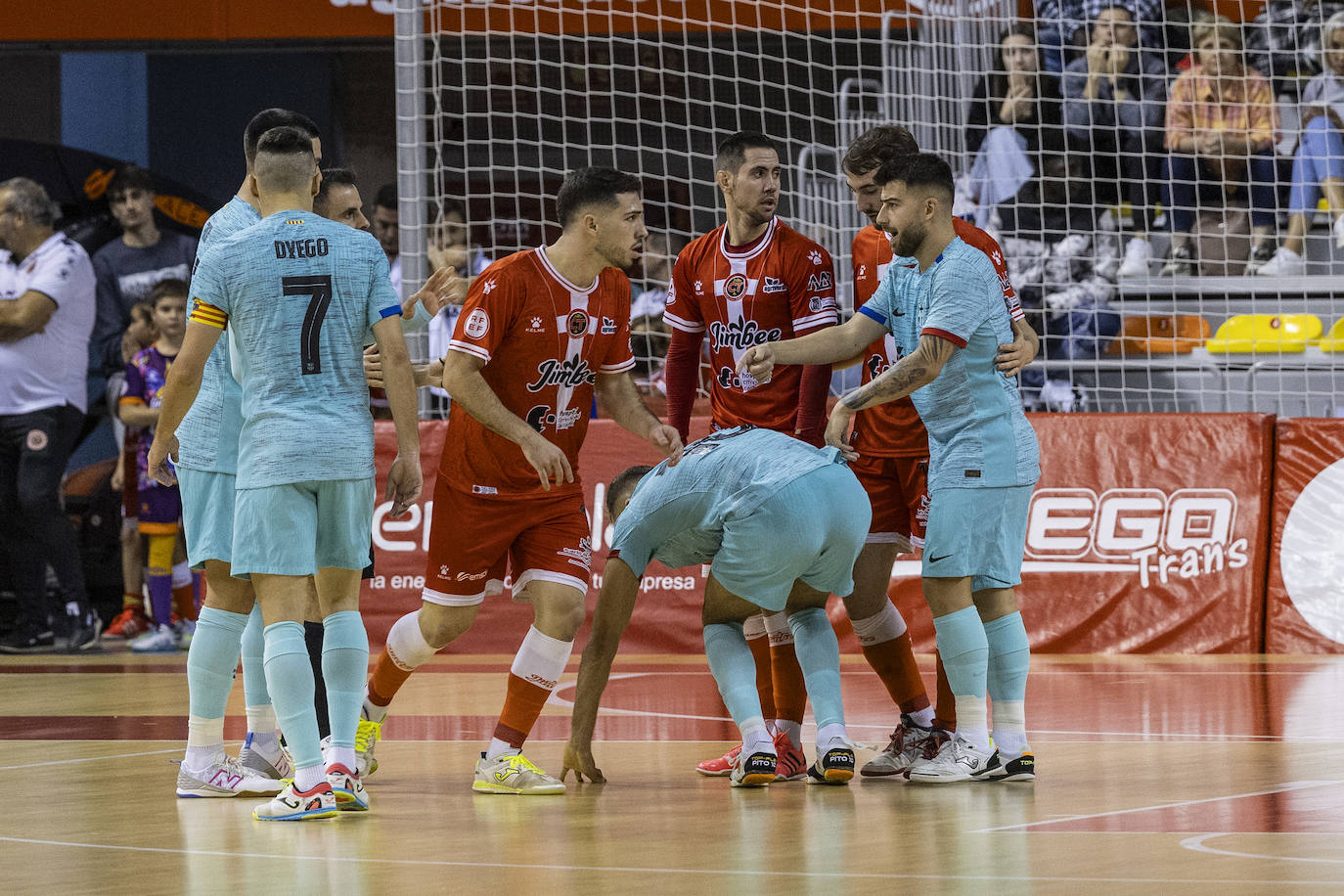 Las imágenes del Jimbee-Barcelona (2-3)