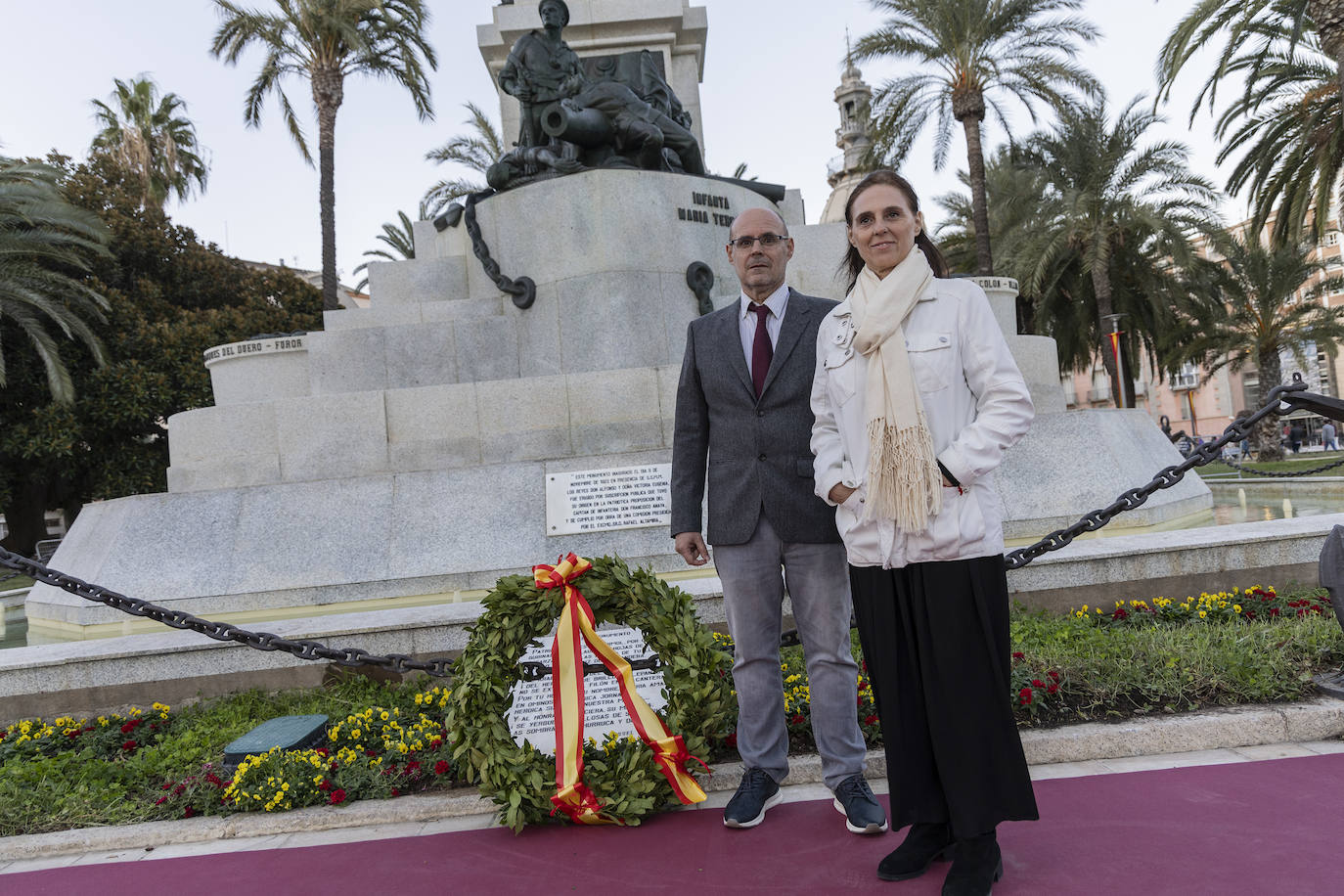 Las imágenes del centenario del monumento a los Héroes de Cavite