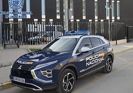 Un vehículo de la Policía Nacional, en Lorca.
