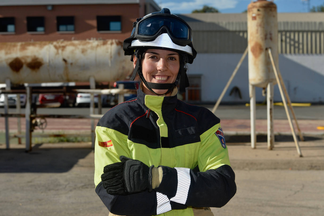 Las prácticas de los alumnos de la academia de formación de bomberos del CEIS, en imágenes