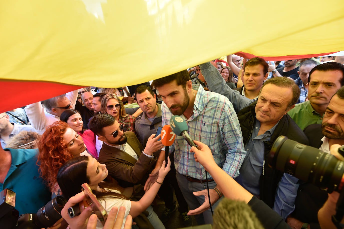 La quinta protesta frente a la sede del PSRM, en imágenes