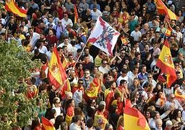 La quinta protesta frente a la sede del PSRM, en imágenes