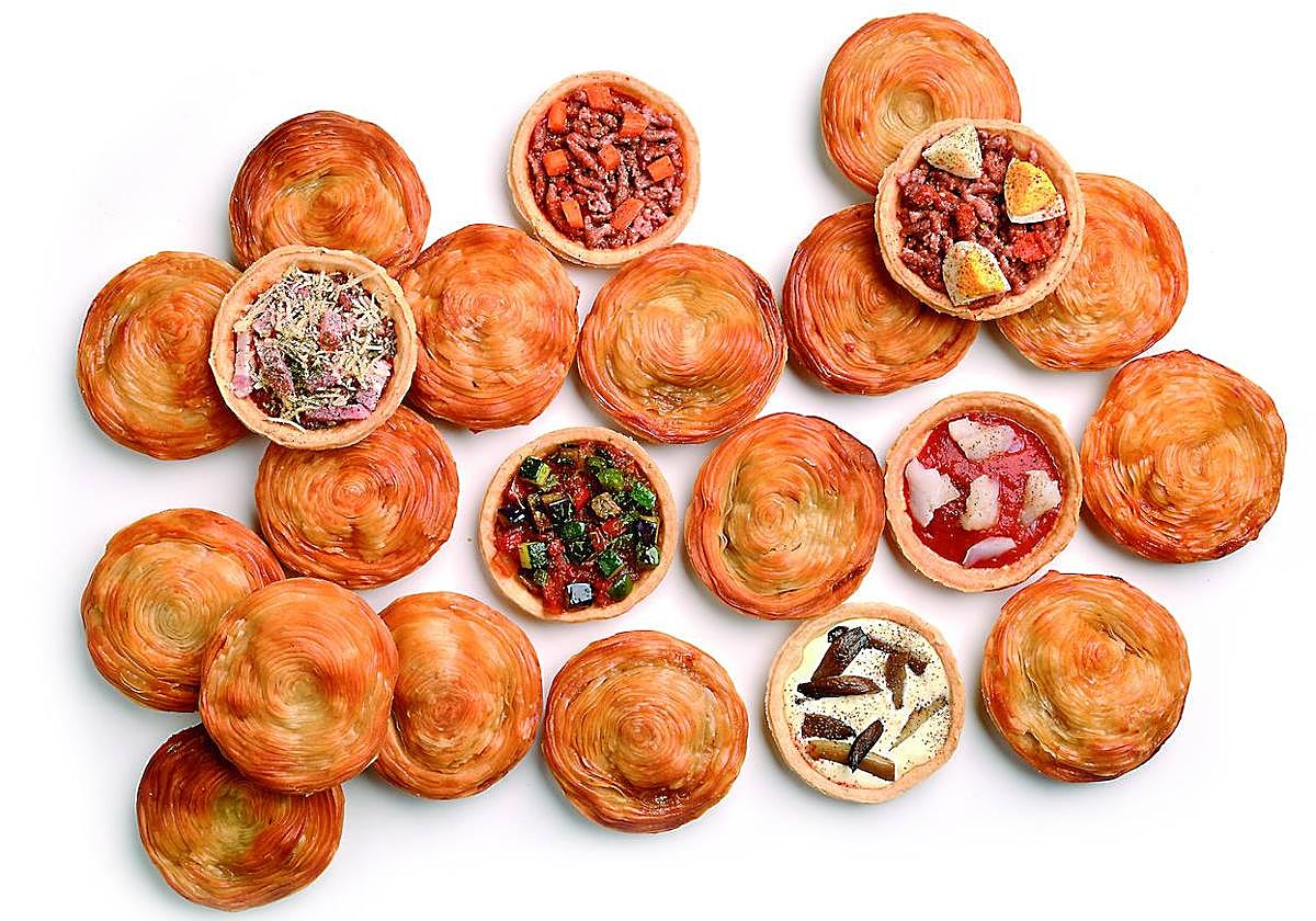 Algunos de los hojaldres rellenos que han formado parte del catálogo de la empresa estos meses.