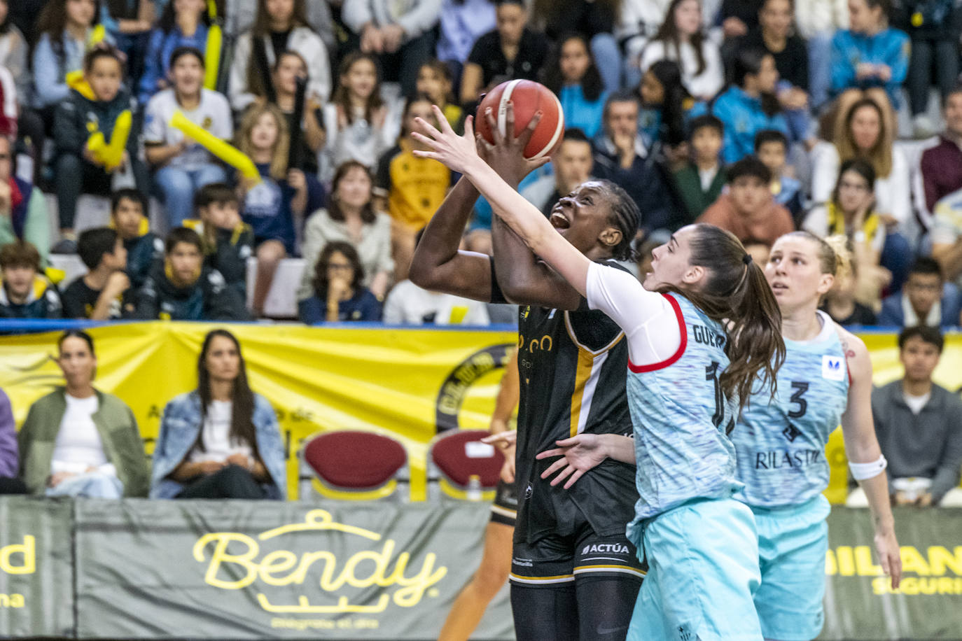 Las imágenes del Jairis-Barça (64-66)