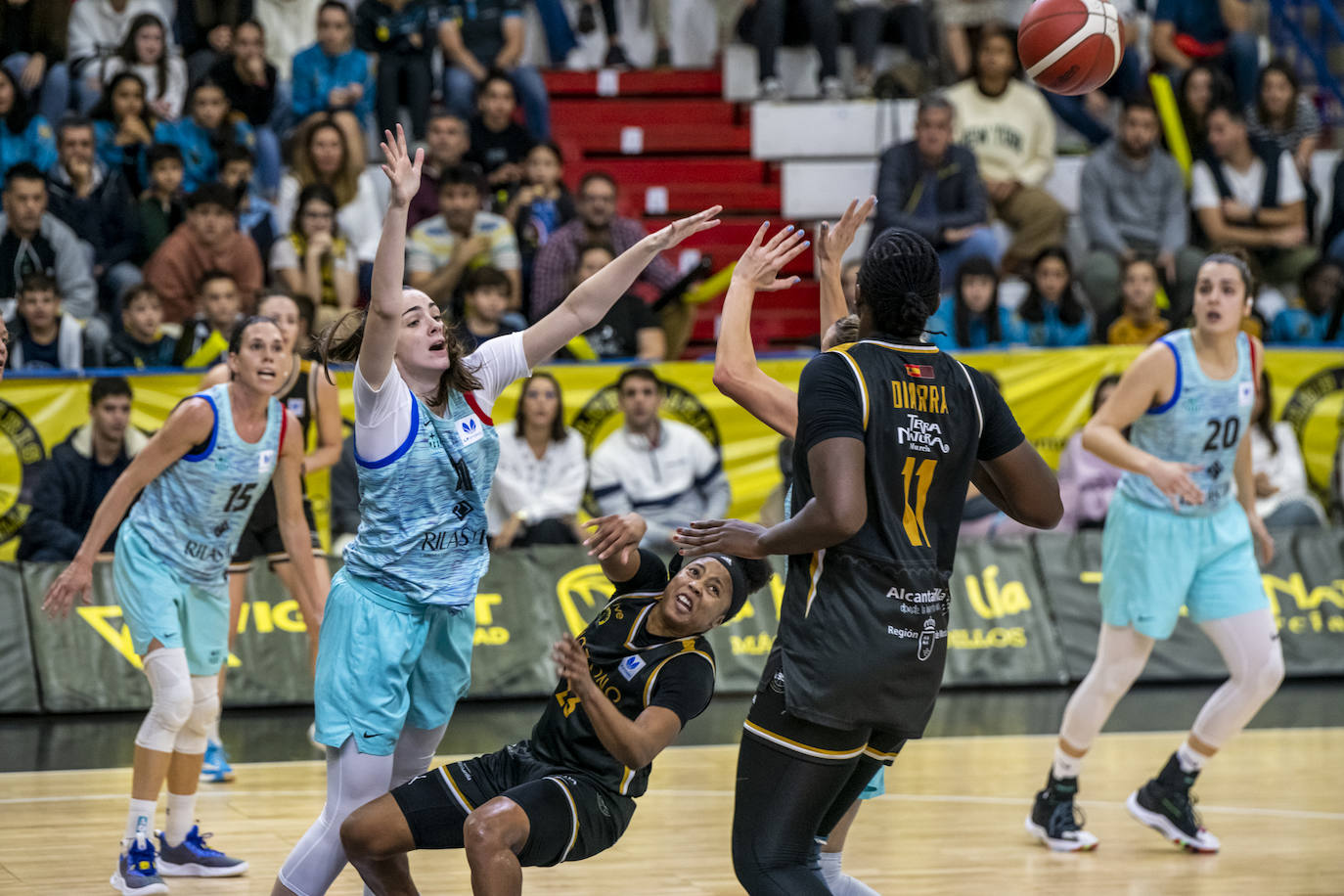 Las imágenes del Jairis-Barça (64-66)