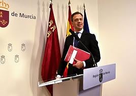 Marcos Ortuño, este jueves, tras el Consejo de Gobierno.