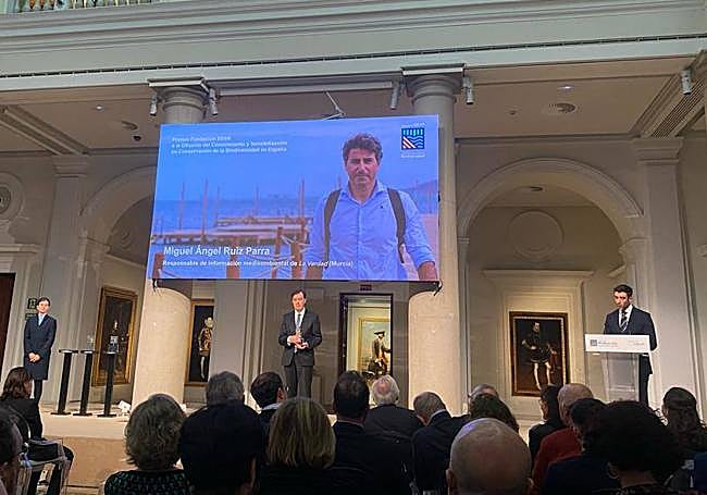La Fundación BBVA presenta al periodista medioambiental de LA VERDAD, Miguel Ángel Ruiz.