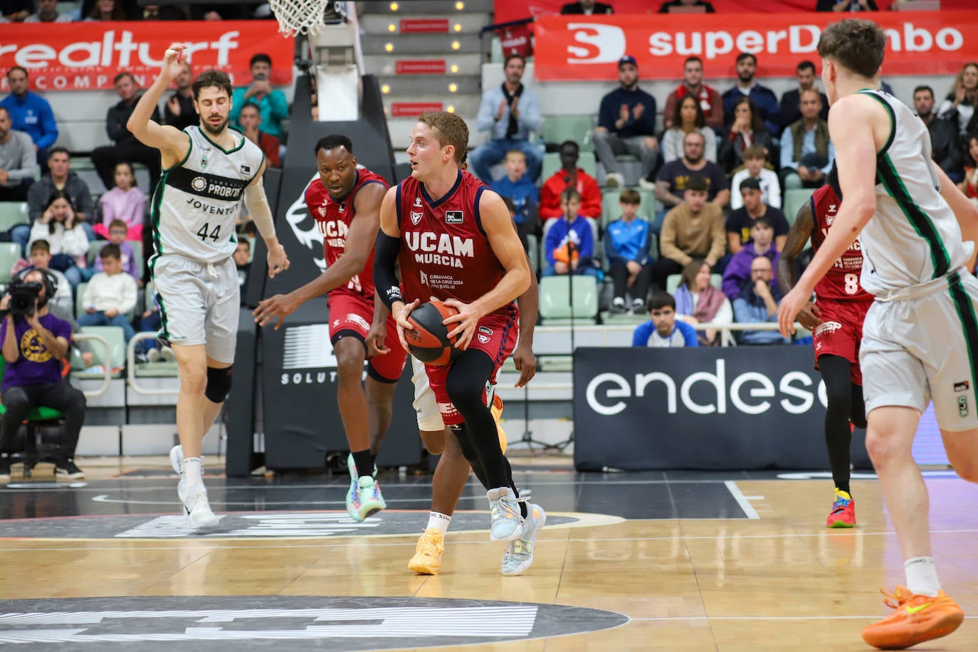 La victoria del UCAM Murcia CB ante Joventut, en imágenes