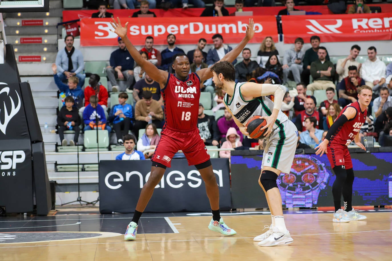 La victoria del UCAM Murcia CB ante Joventut, en imágenes