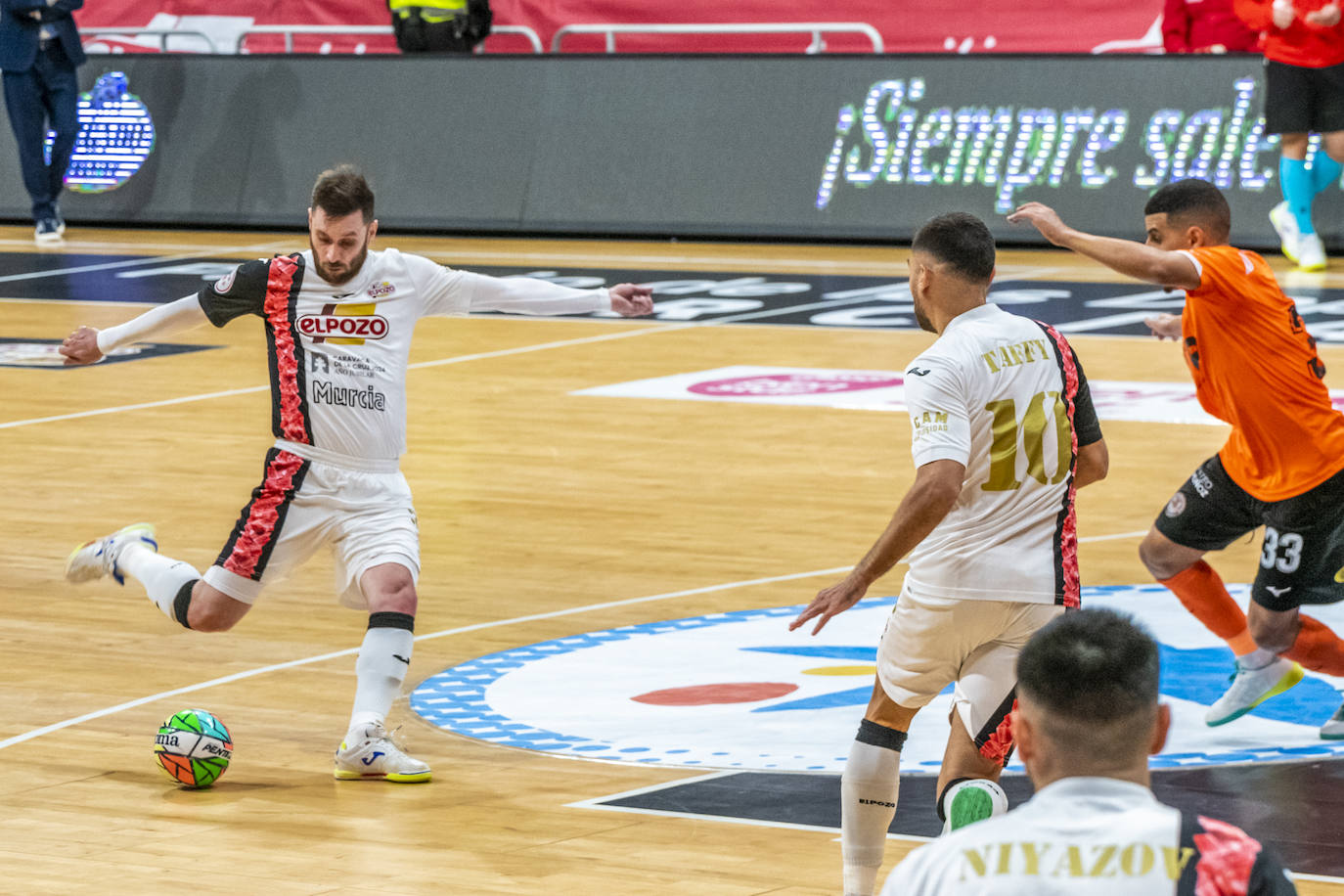 El empate de ElPozo Murcia frente al Ribera Navarra, en imágenes