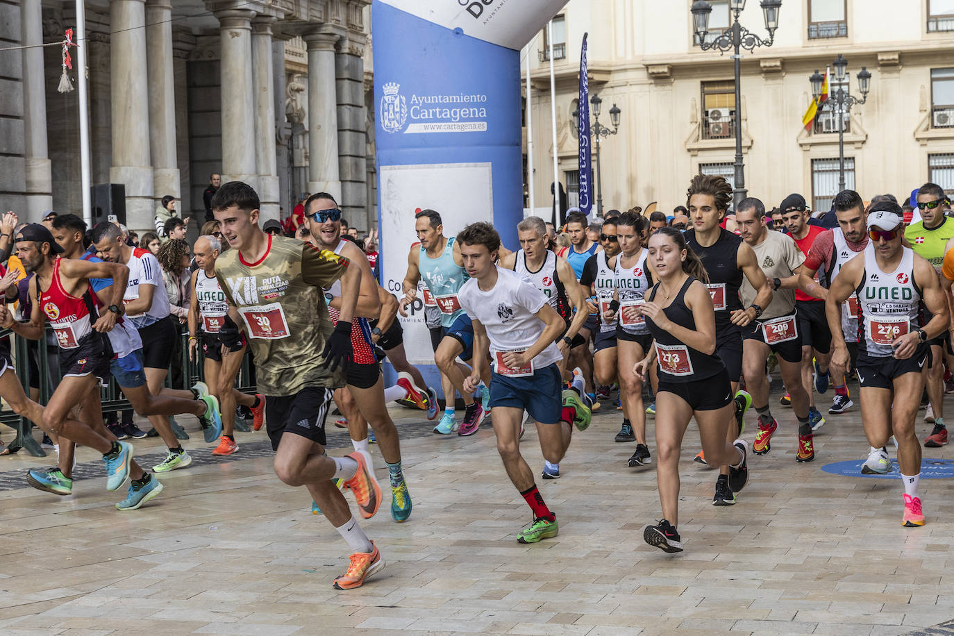 Las imágenes de la carrera solidaria de los Cuatro Santos en Cartagena