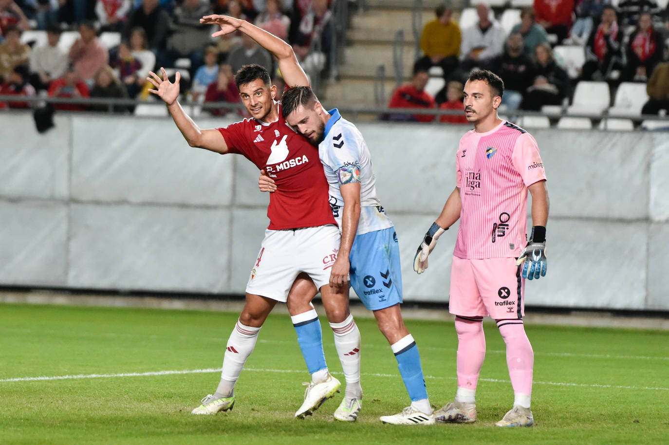 La derrota del Real Murcia frente al Málaga, en imágenes