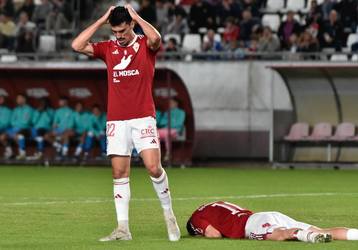 La derrota del Real Murcia frente al Málaga, en imágenes