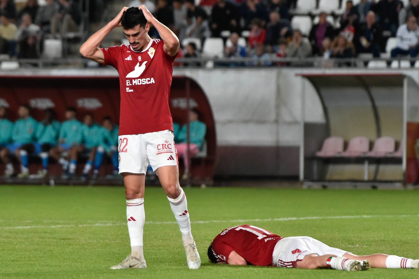 La derrota del Real Murcia frente al Málaga, en imágenes