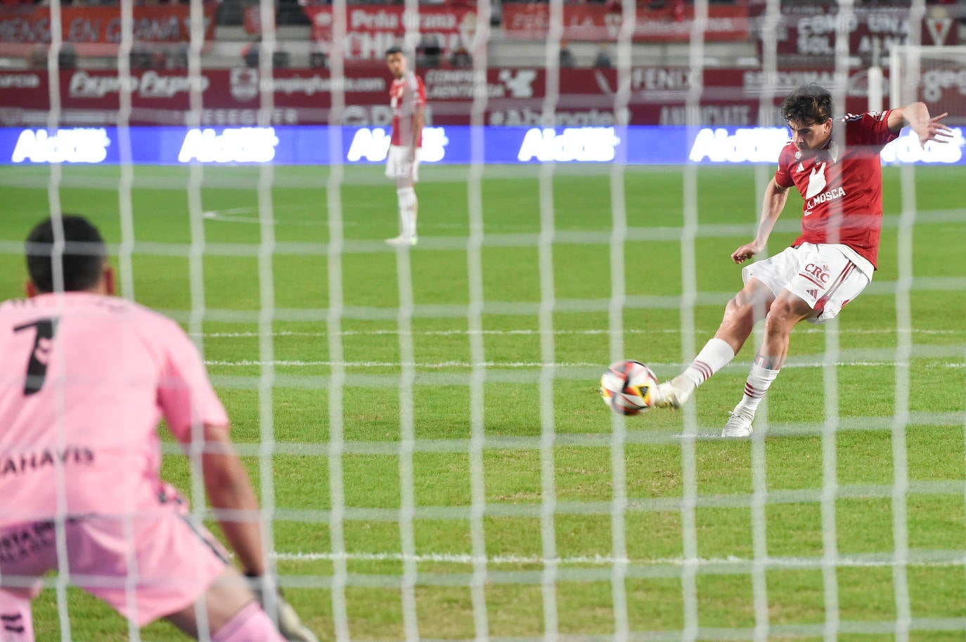 La derrota del Real Murcia frente al Málaga, en imágenes