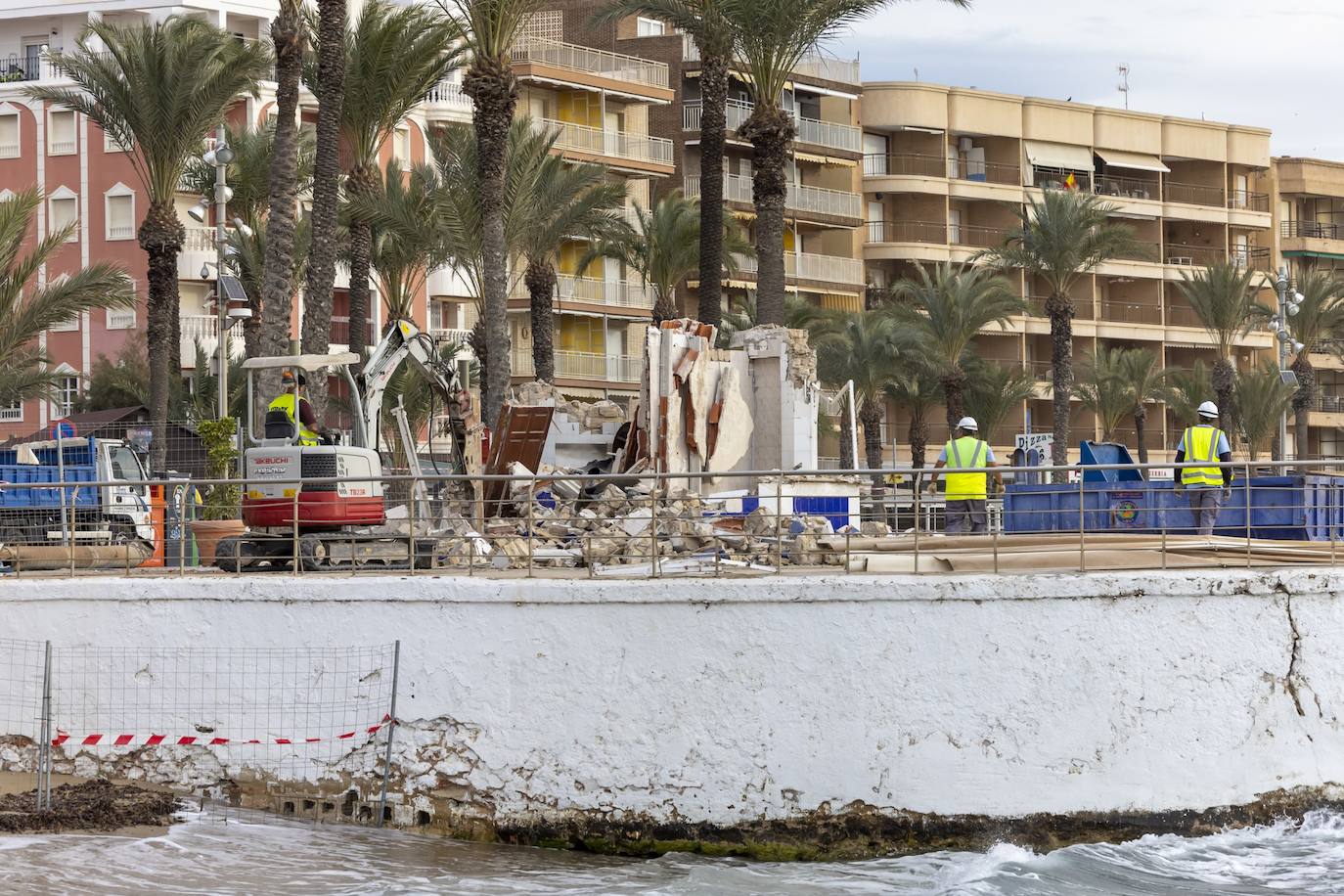 Las imágenes de la demolición de El Tintero