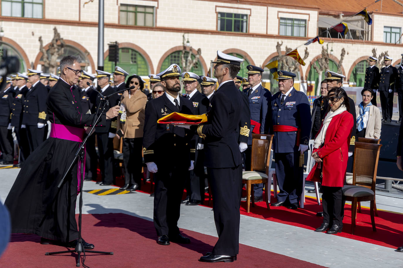El acto de entrega del S-81 a la Armada, en imágenes
