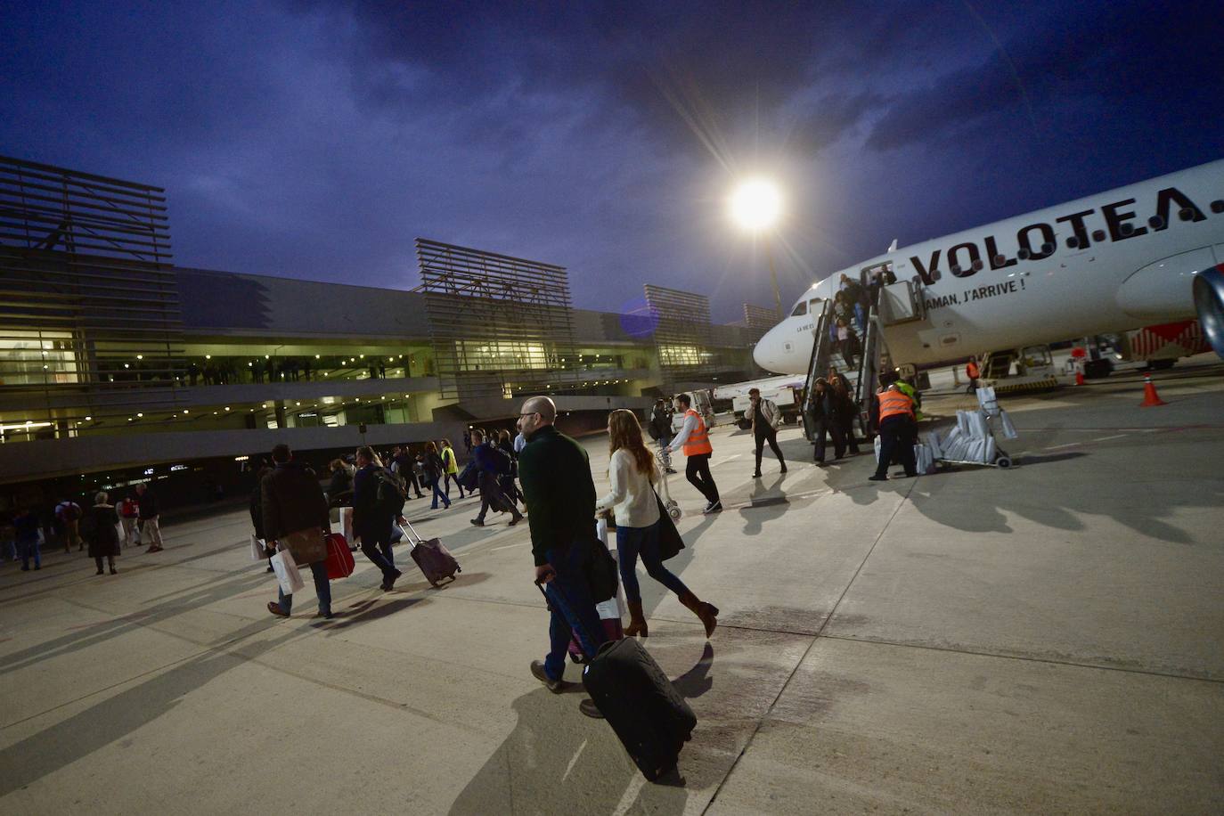 El vuelo entre Madrid y Murcia, en imágenes