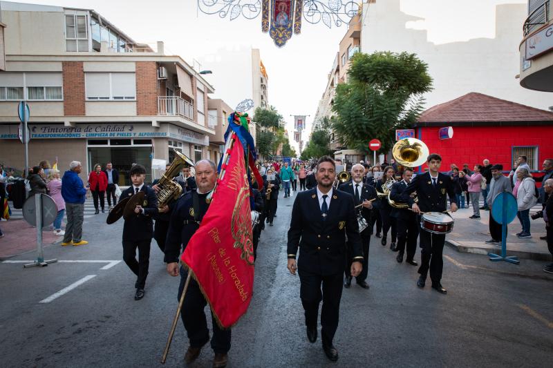 La ofrenda de flores a La Purísima de Torrevieja, en imágenes