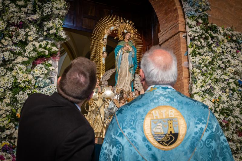 La ofrenda de flores a La Purísima de Torrevieja, en imágenes