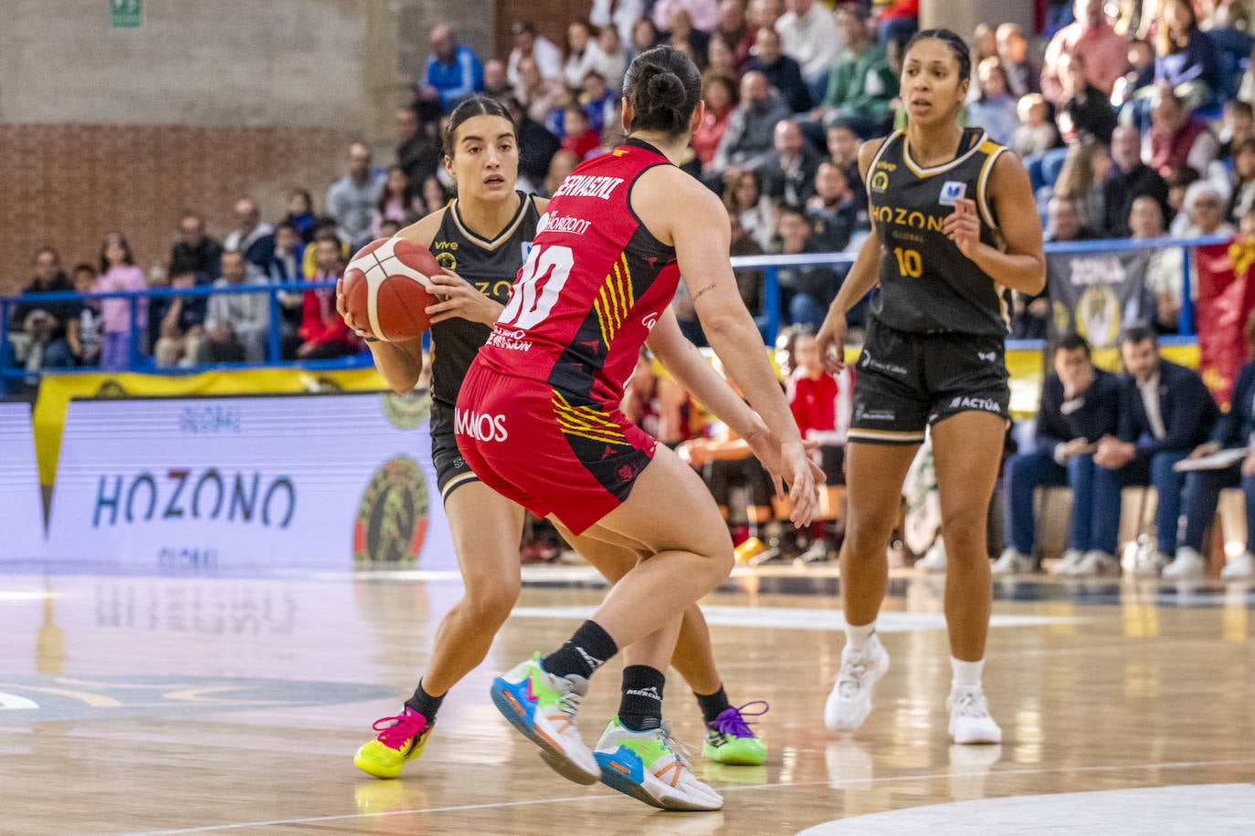 El partido entre el Jairis y el Casademont Zaragoza, en imágenes