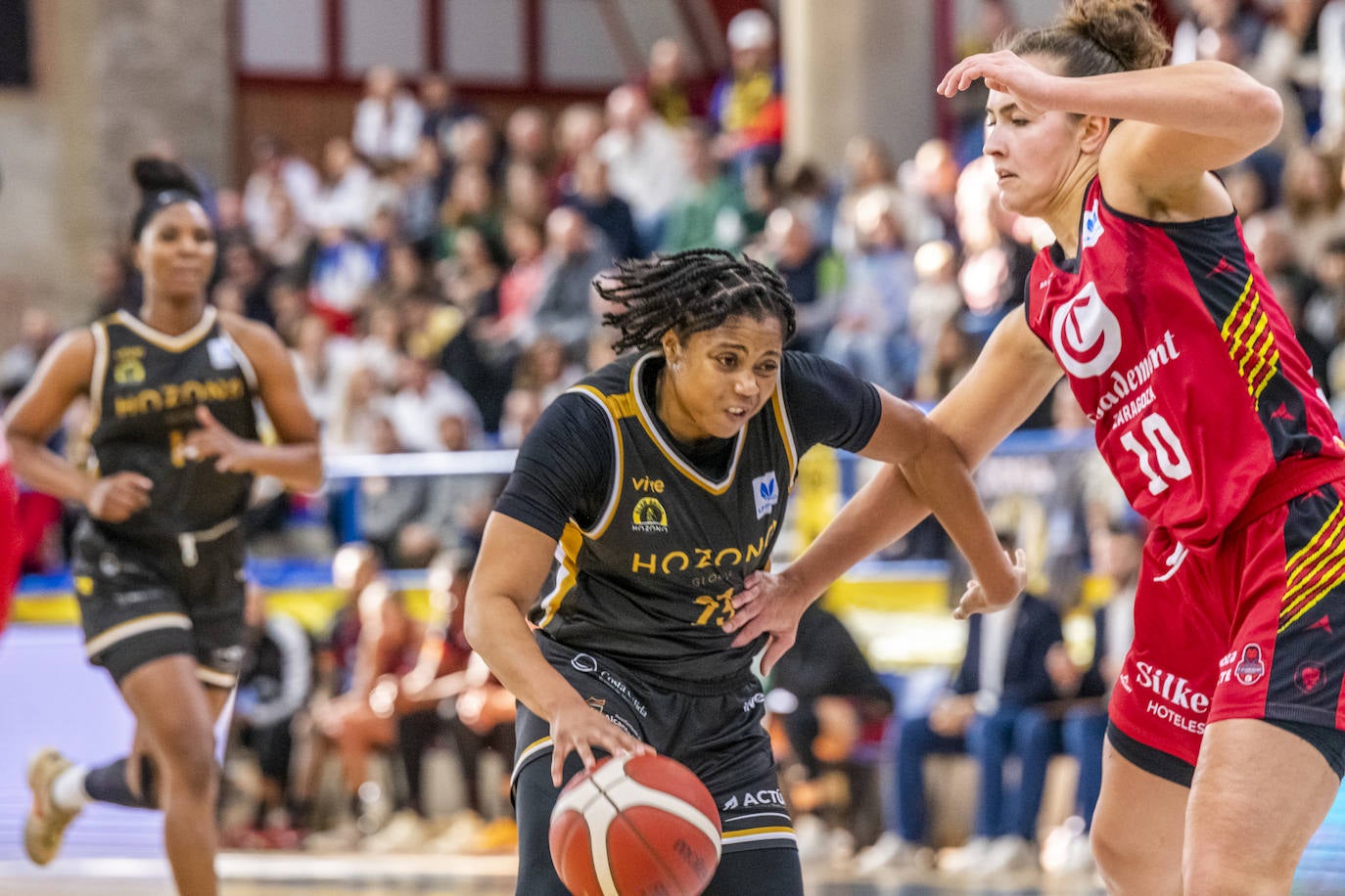 El partido entre el Jairis y el Casademont Zaragoza, en imágenes