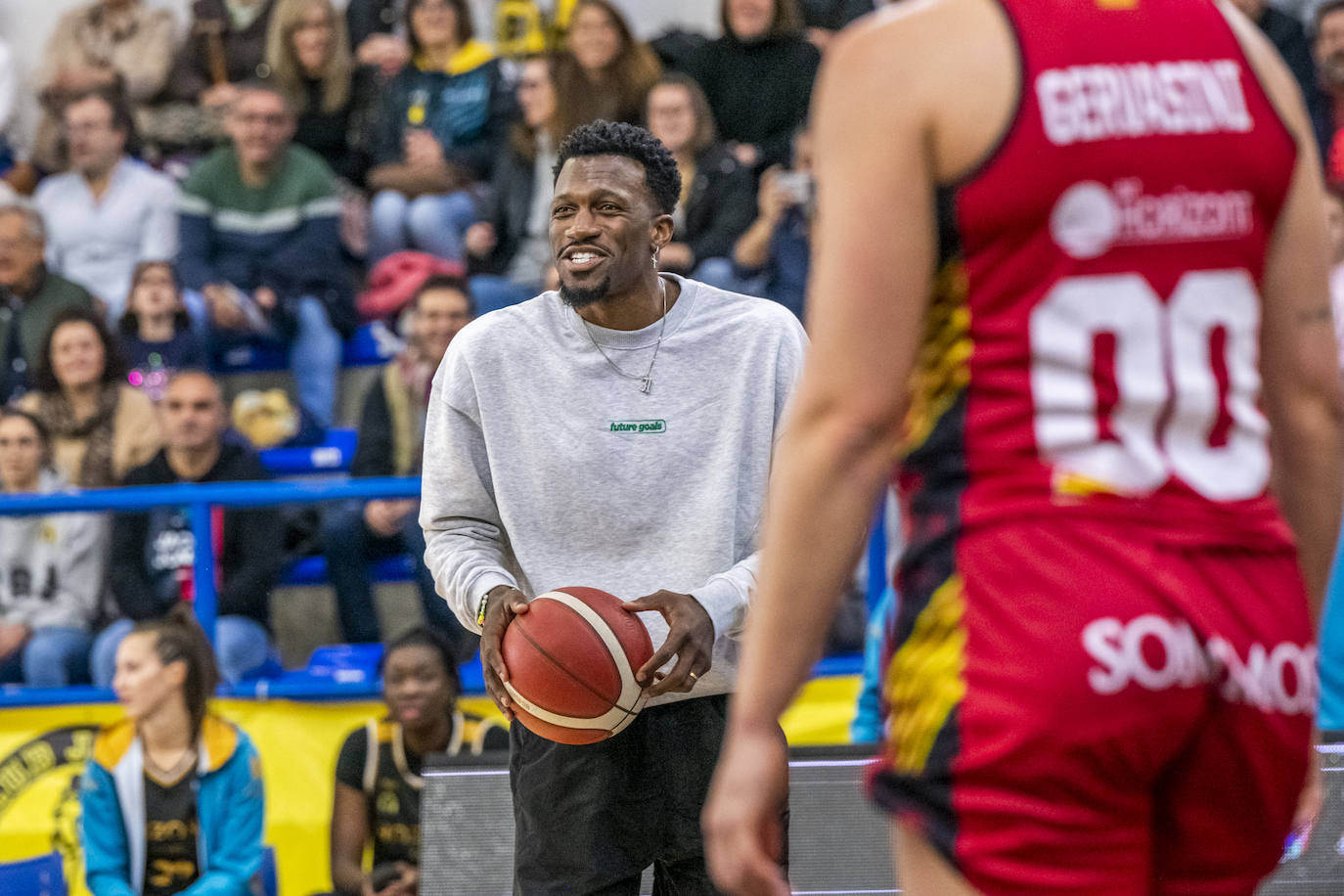 El partido entre el Jairis y el Casademont Zaragoza, en imágenes