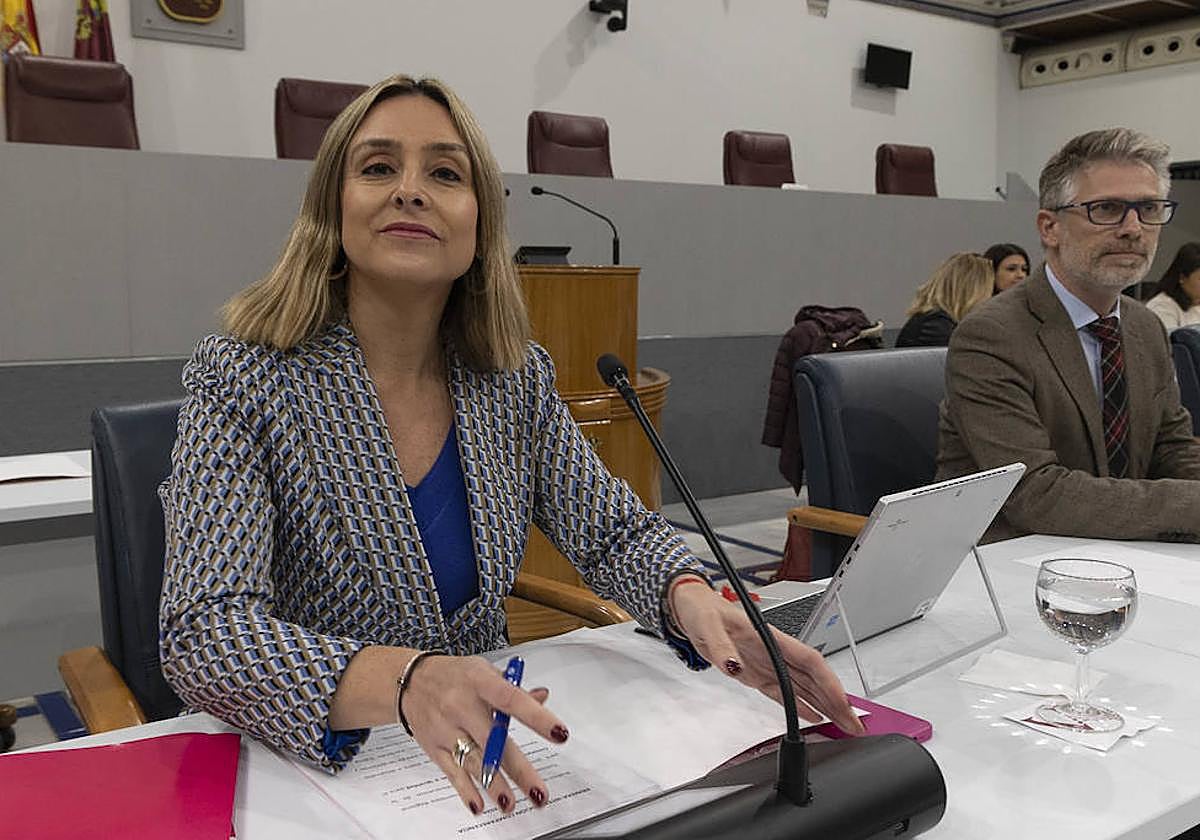 Conchita Ruiz, este lunes, en la Asamblea Regional.