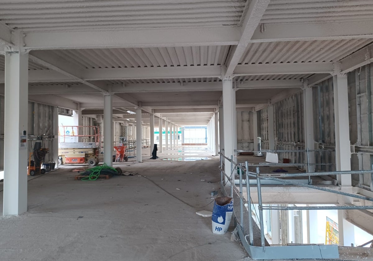 Estado del interior de la nueva estación del Carmen.