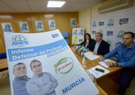 Isabel Sánchez, Clemente Hernández y Martínez Robles, en la presentación del informe de Anpe.