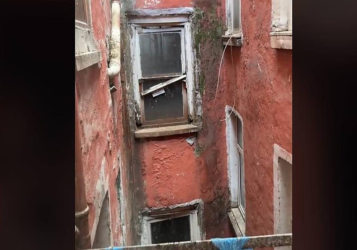 La sorpresa de un joven al llegar a su Airbnb en Turquía: «Ahora entiendo porque no había fotos del edificio».