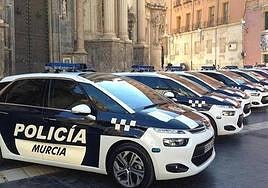 Presentación de los nuevos coches de la Policía Local en años anteriores.