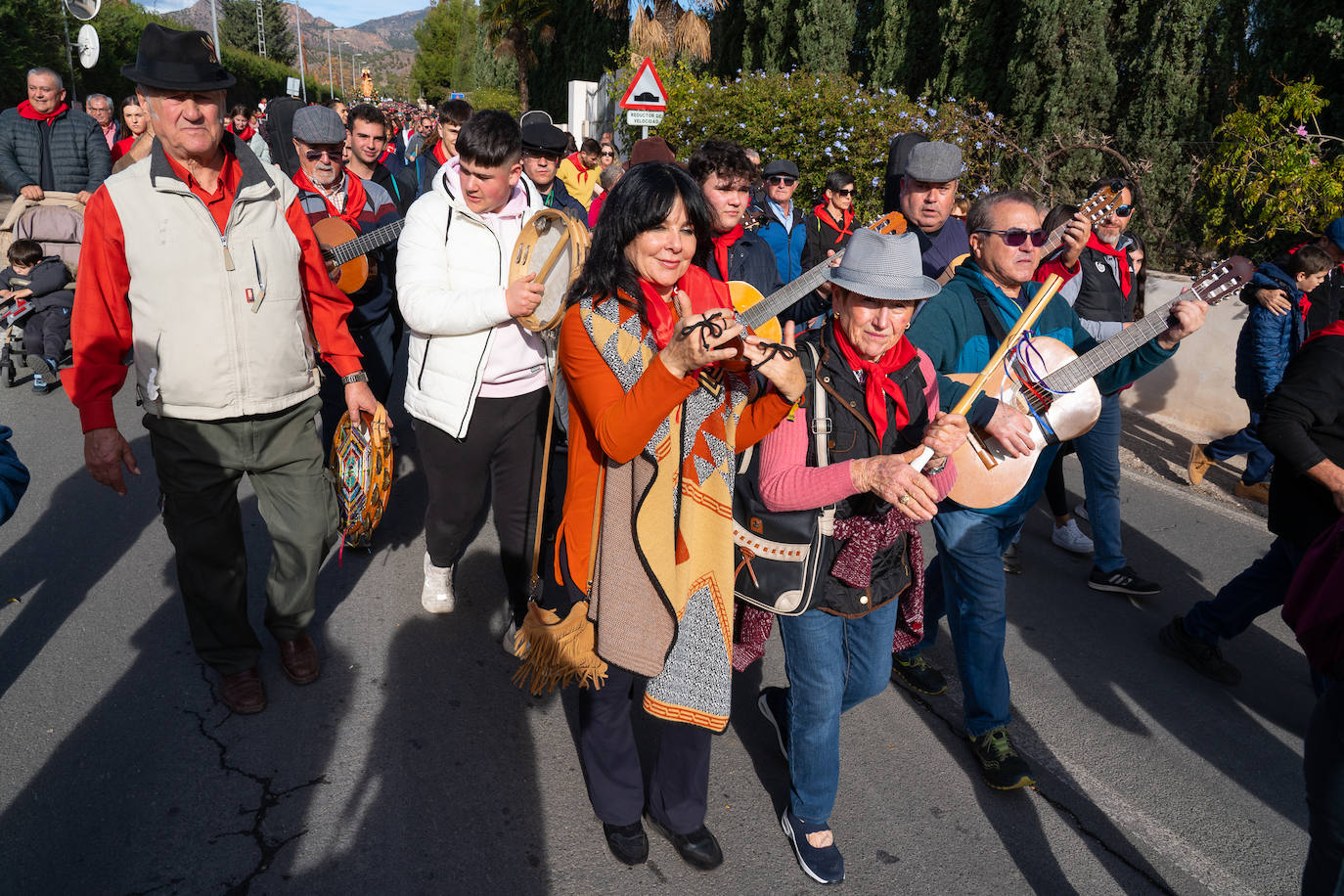 La romería de bajada de La Santa de Totana, en imágenes