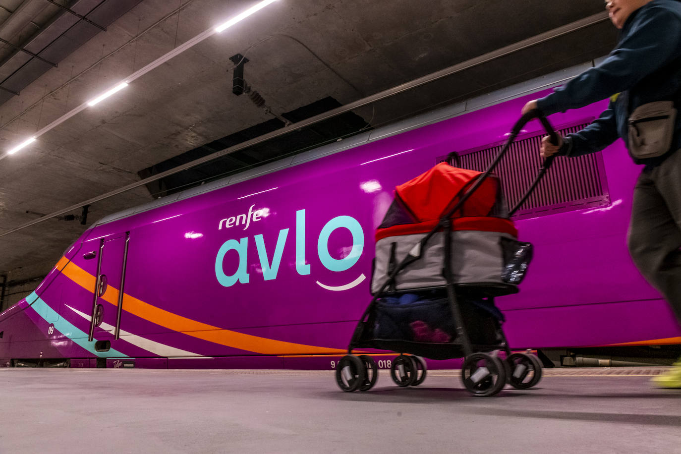 Llegada a Murcia del primer tren Avlo desde Madrid, en imágenes