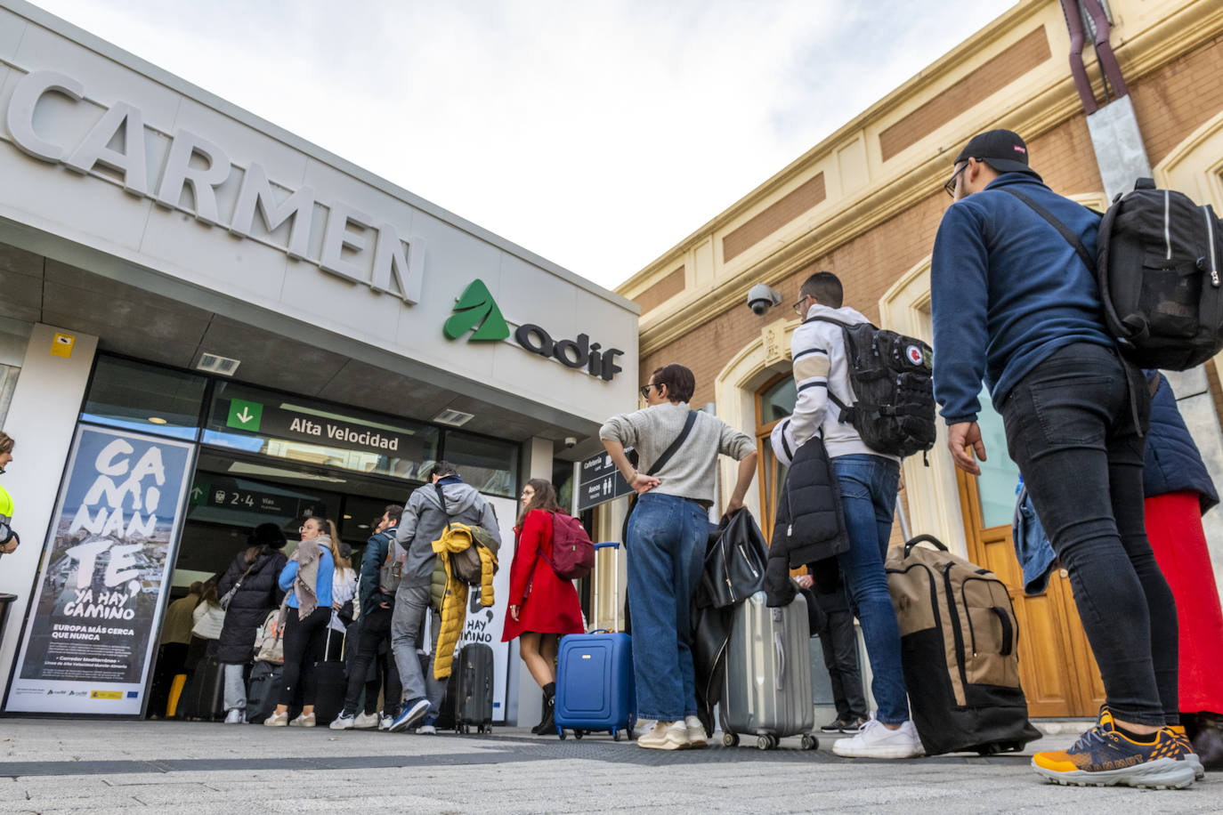 Llegada a Murcia del primer tren Avlo desde Madrid, en imágenes