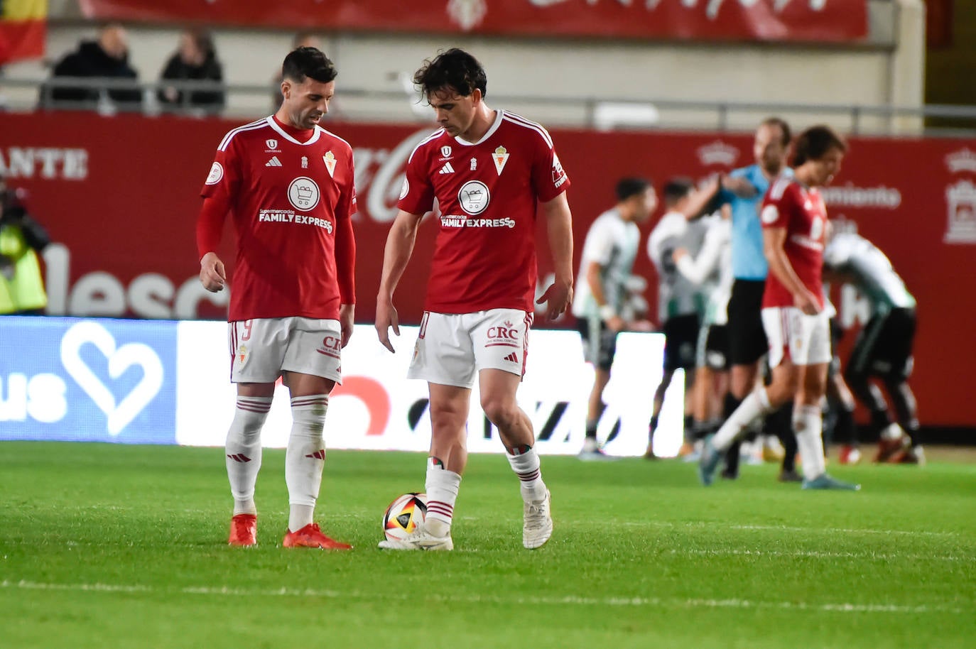 La derrota del Real Murcia frente al Antequera, en imágenes