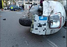 El estado de la motocicleta tras el percance.