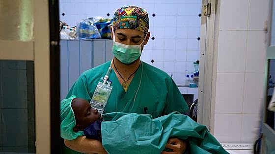 Cirugía Solidaria, incisiones de futuro para salvar vidas en África
