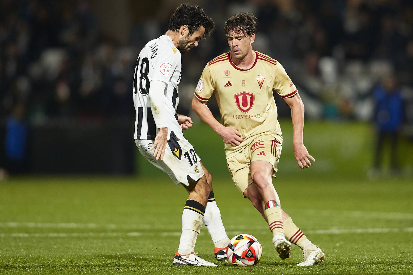 La derrota del Real Murcia frente al Castellón, en imágenes