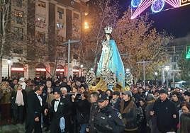 La Virgen en la ciudad de Yecla, este domingo, antes de iniciar la Subida.