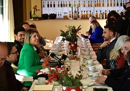 La alcaldesa Noelia Arroyo durante el desayuno informativo de hoy, en Cuarentaytrés.