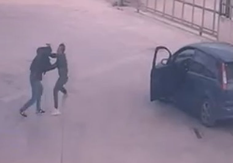 Momento del apuñalamiento.