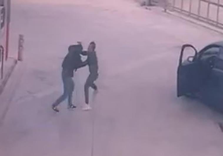 Momento del apuñalamiento.