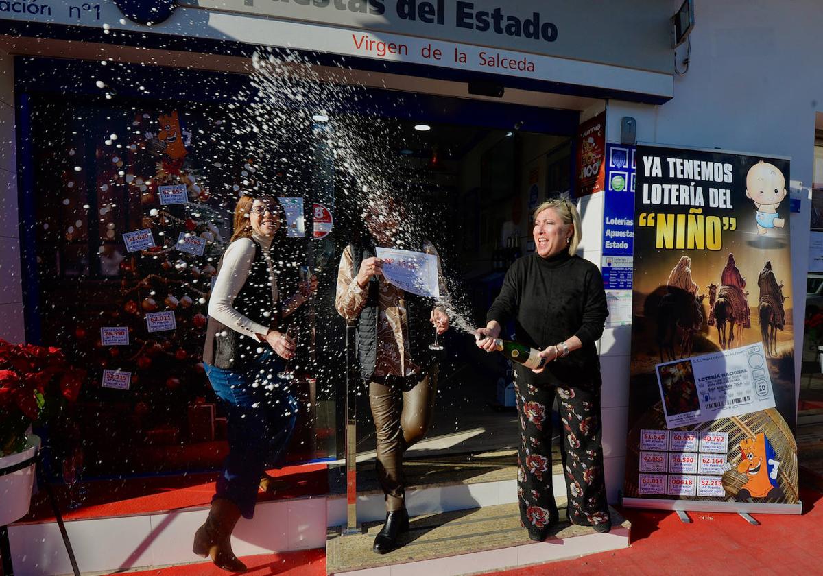 La celebración de un quinto premio en la administración Virgen de la Salceda en Las Torres de Cotillas.