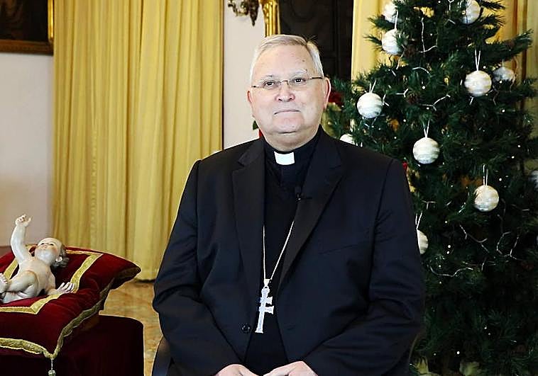 El obispo de Cartagena, José Manuel Locar Planes, en su discuso de felicitación de Navidad.