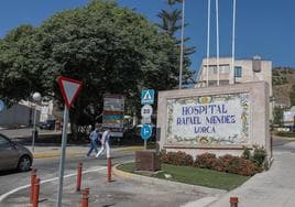 Entrada del hospital Rafael Méndez de Lorca.