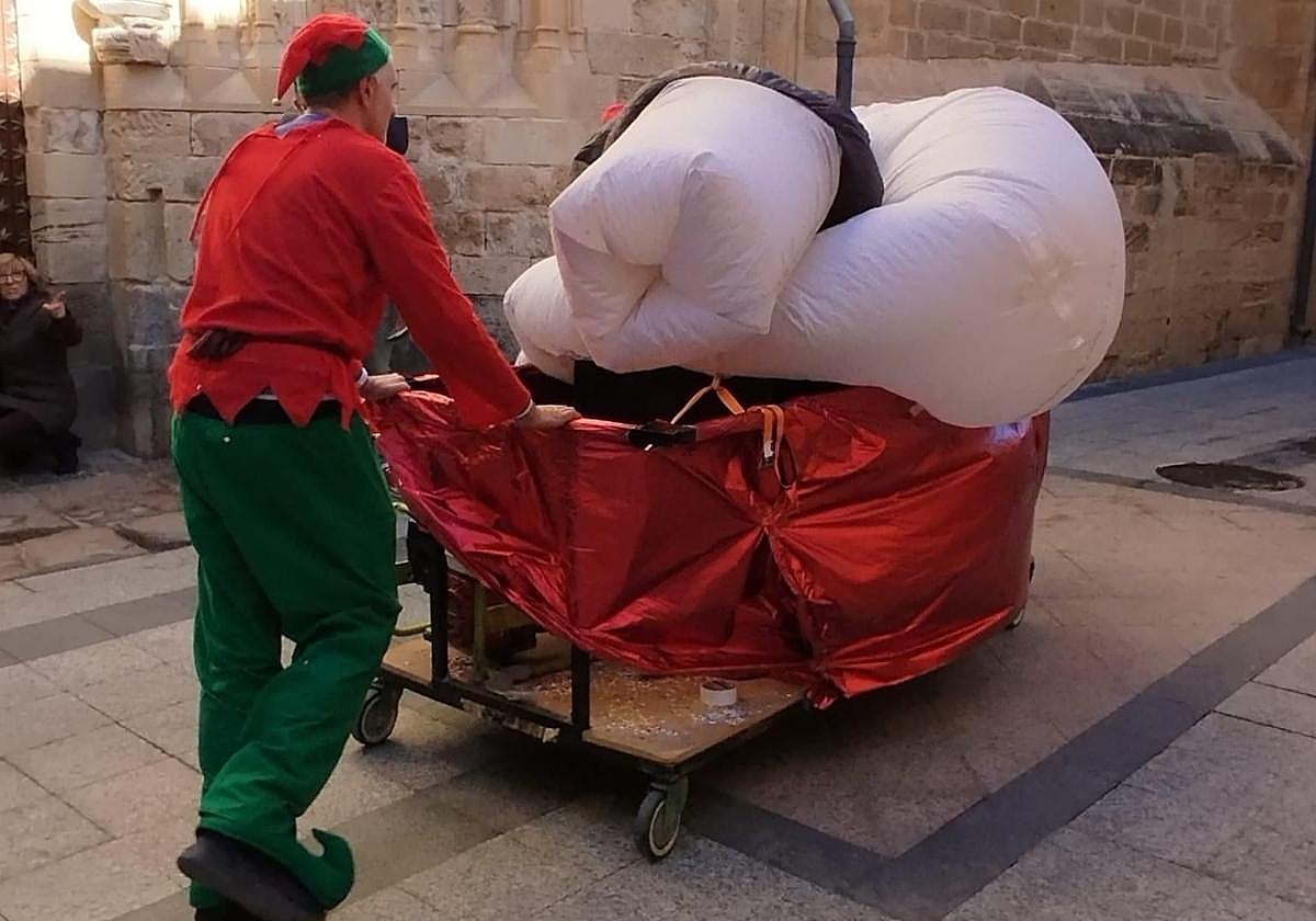 Orihuela estudia sancionar por incumplimiento del contrato a la empresa que organizó el desfile de Papá Noel