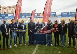 Representantes de UCAM y Real Murcia con José Ballesta, alcalde de Murcia, en la presentación del partido a favor de Cáritas.