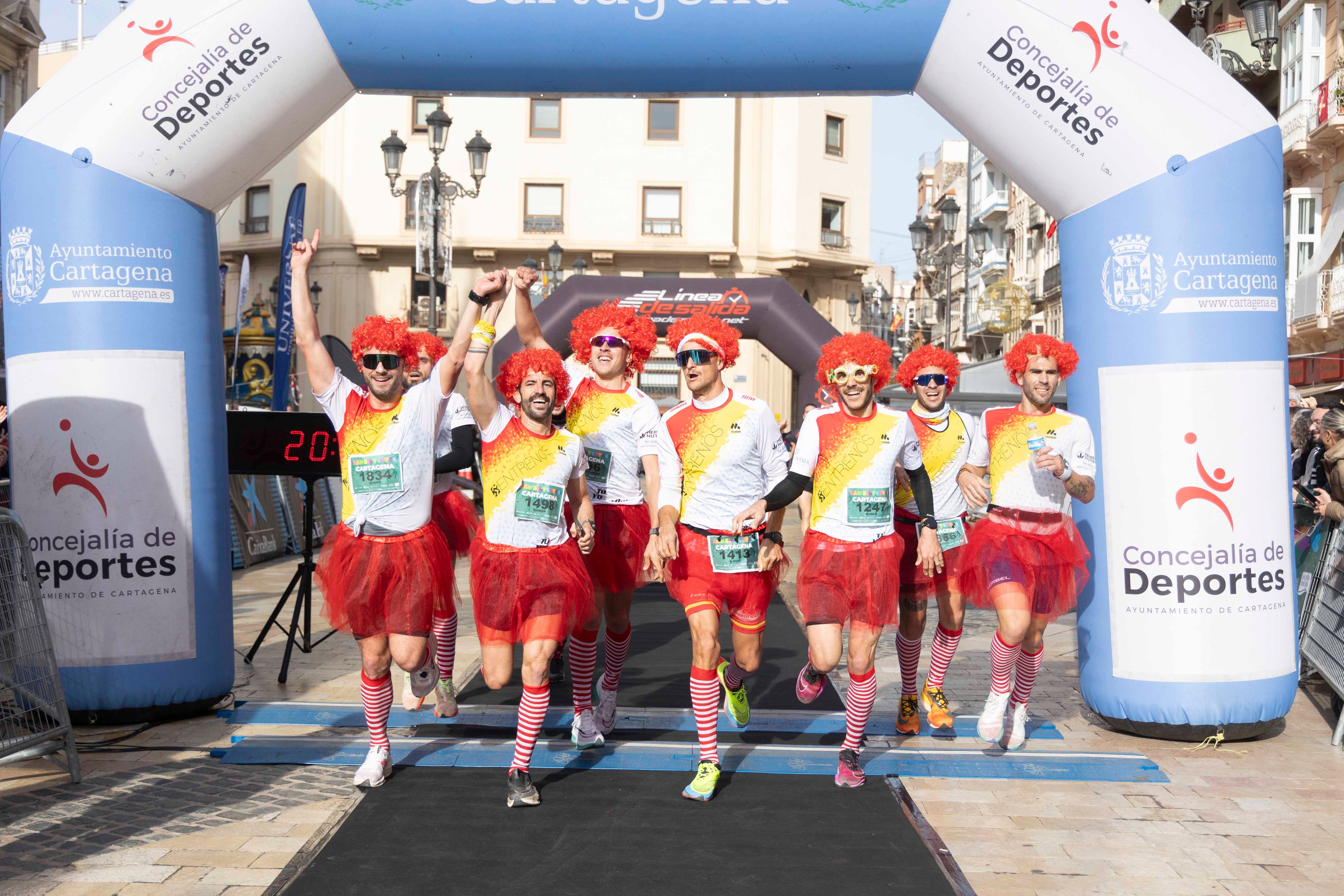 Los disfraces de la San Silvestre de Cartagena 2023, en imágenes